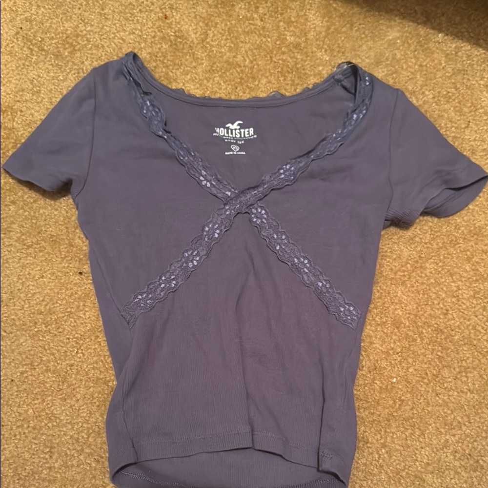 Hollister Purple Wrap Short Sleeve T-Shirt